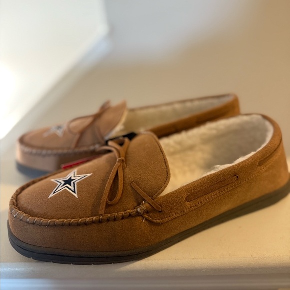 NFL DALLAS COWBOYS Forever Collectibles Tan Moccasin Slippers Size Large - Picture 3 of 10